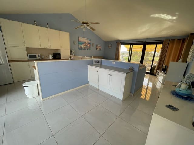 2 bedroom Apartment for sale in Amarilla Golf, San Miguel de Abona with pool - € 315,000 (Ref: 9631778)