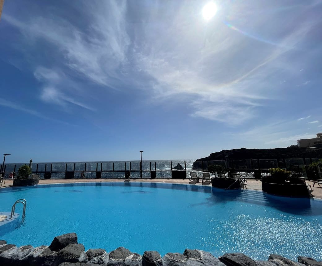 Apartamento de 2 habitaciones en Golf del Sur en venta con piscina garaje - 665.000 € (Ref: 9665353)