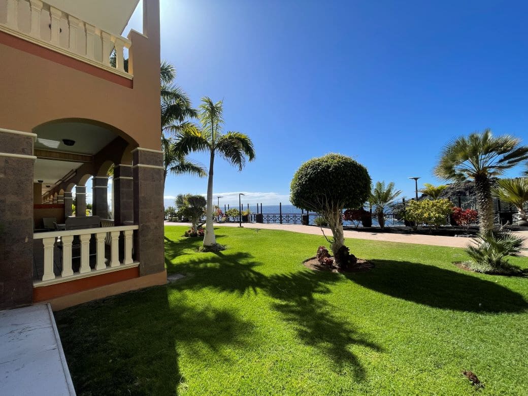 Apartamento de 2 habitaciones en Golf del Sur en venta con piscina garaje - 665.000 € (Ref: 9665353)