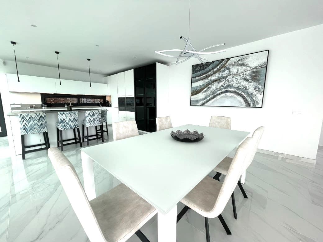 3 sovrum Villa till salu i Costa Adeje med pool garage - 1 795 000 € (Ref: 9748265)