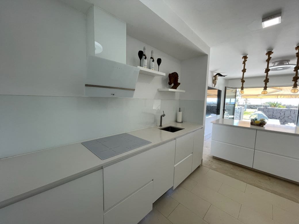 2 bedroom Terraced Villa for sale in San Miguel de Abona with pool - € 559,000 (Ref: 9769052)