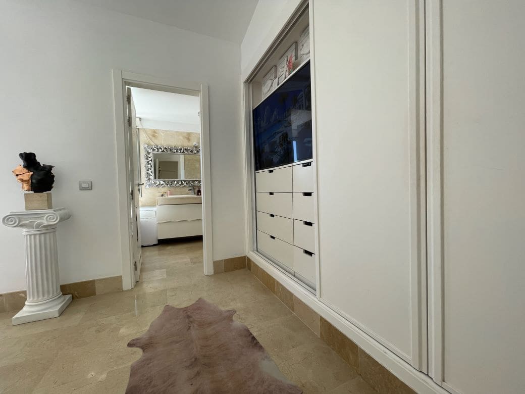 2 bedroom Terraced Villa for sale in San Miguel de Abona with pool - € 559,000 (Ref: 9769052)