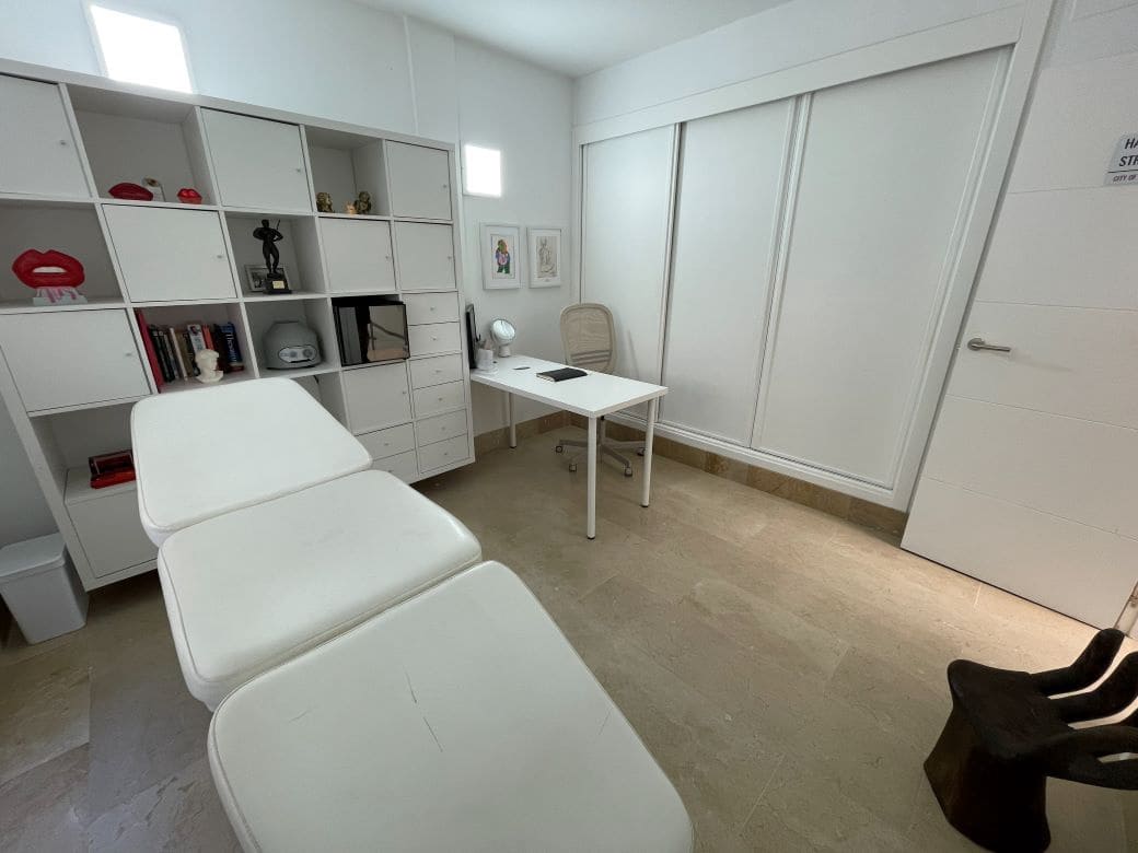 2 bedroom Terraced Villa for sale in San Miguel de Abona with pool - € 559,000 (Ref: 9769052)