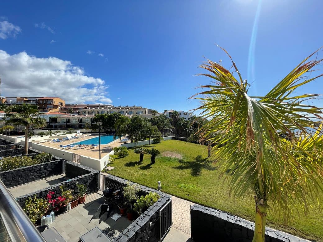 2 bedroom Terraced Villa for sale in San Miguel de Abona with pool - € 559,000 (Ref: 9769052)