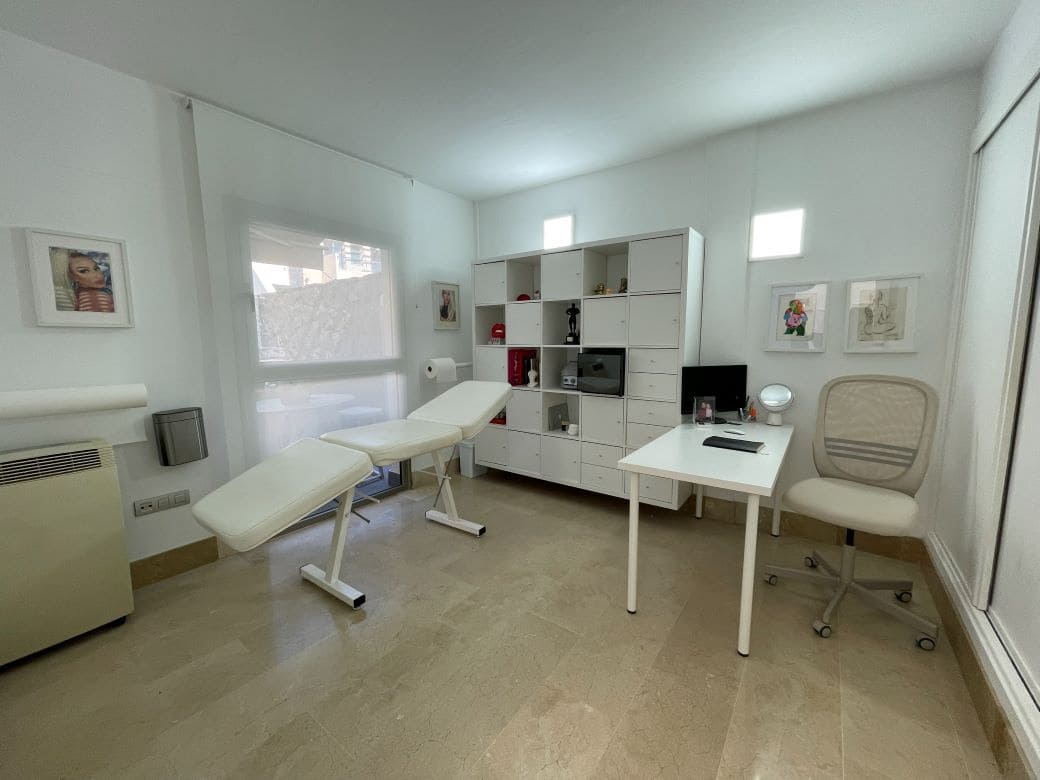 2 bedroom Terraced Villa for sale in San Miguel de Abona with pool - € 559,000 (Ref: 9769052)