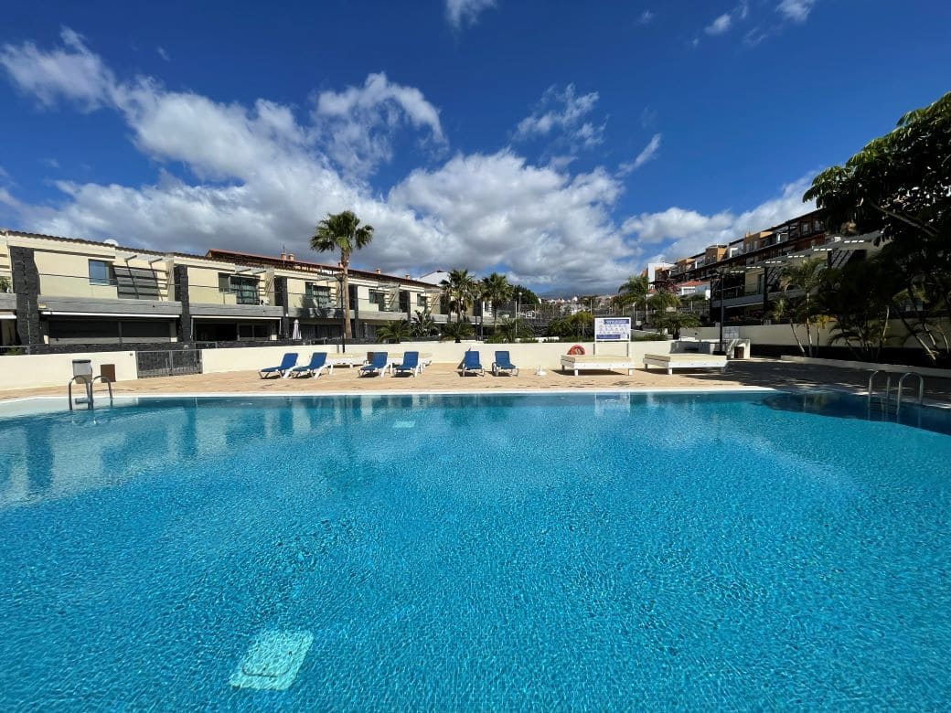 2 bedroom Terraced Villa for sale in San Miguel de Abona with pool - € 559,000 (Ref: 9769052)