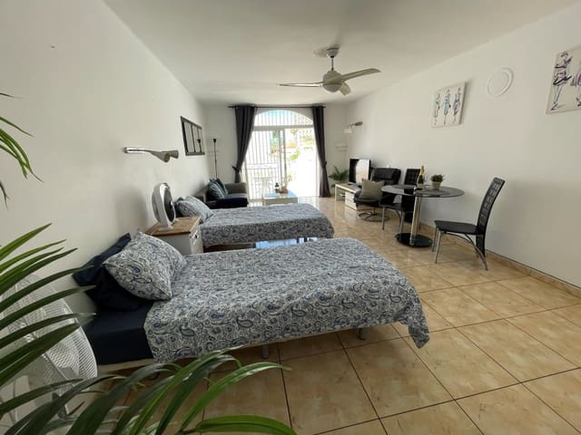 Apartamento en Adeje en venta con piscina - 279.000 € (Ref: 9814663)