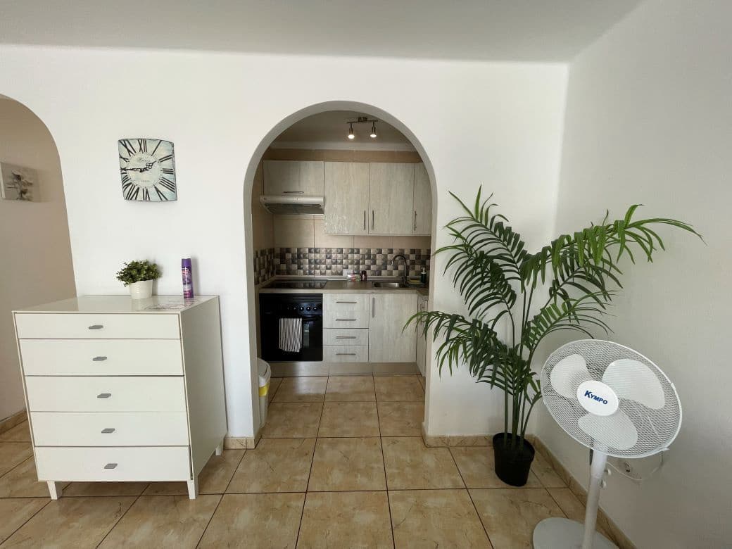 Apartamento en Adeje en venta con piscina - 279.000 € (Ref: 9814663)