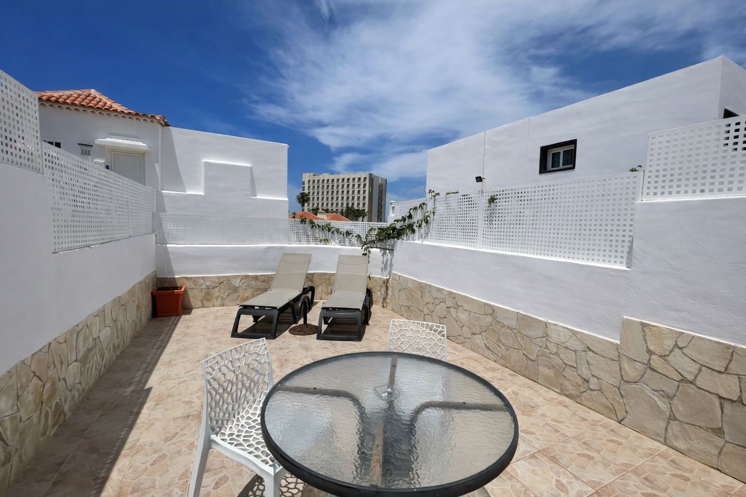 Apartamento en Adeje en venta con piscina - 279.000 € (Ref: 9814663)