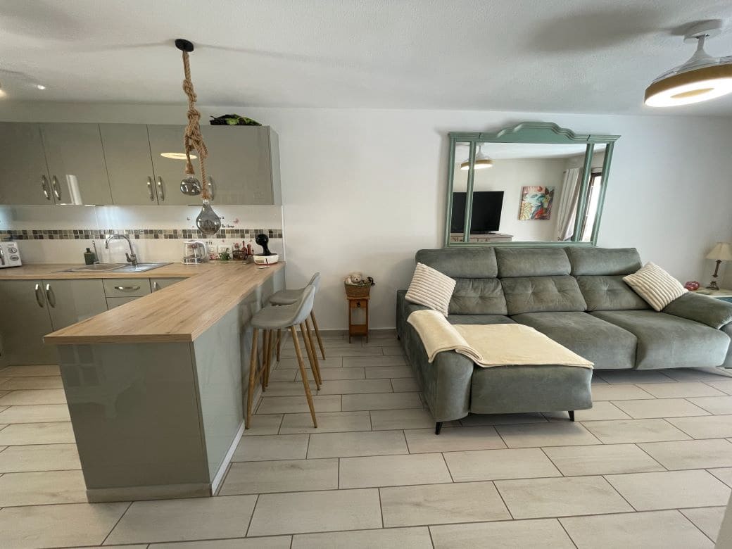 1 soveværelse Lejlighed til salg i San Miguel de Abona med swimmingpool - € 225.000 (Ref: 9865723)