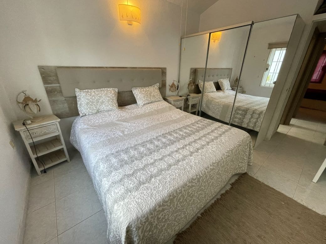 3 soveværelse Bungalow til salg i San Miguel de Abona med swimmingpool - € 295.000 (Ref: 9865879)