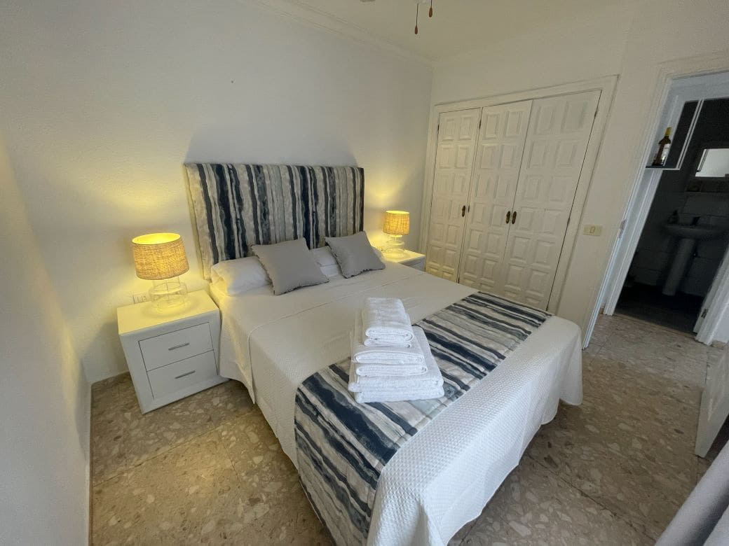 1 bedroom Apartment for sale in San Miguel de Abona with pool - € 210,000 (Ref: 9885208)