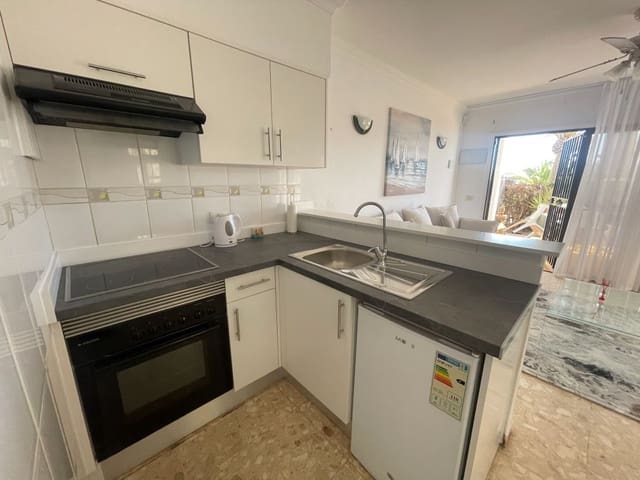 1 slaapkamer Appartement te koop in San Miguel de Abona met zwembad - € 210.000 (Ref: 9885208)