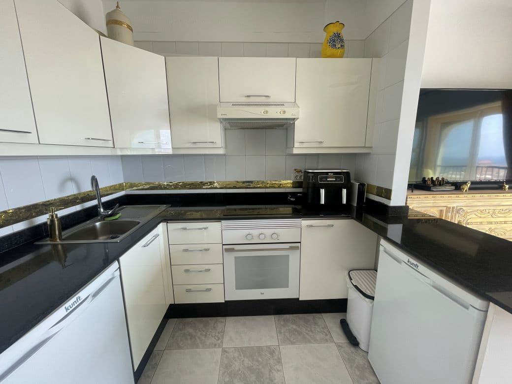 1 bedroom Apartment for sale in San Miguel de Abona with pool - € 250,000 (Ref: 9956297)