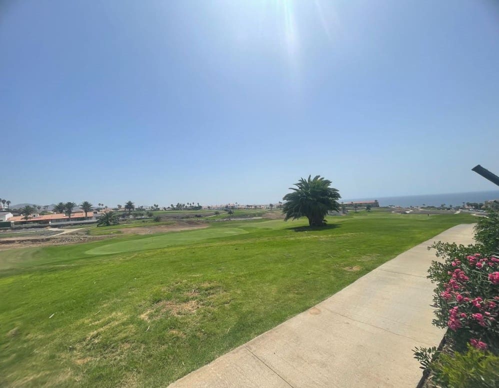 1 bedroom Apartment for sale in San Miguel de Abona with pool - € 250,000 (Ref: 9956297)