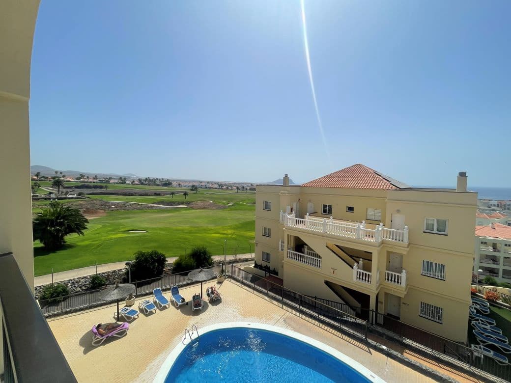 1 bedroom Apartment for sale in San Miguel de Abona with pool - € 250,000 (Ref: 9956297)