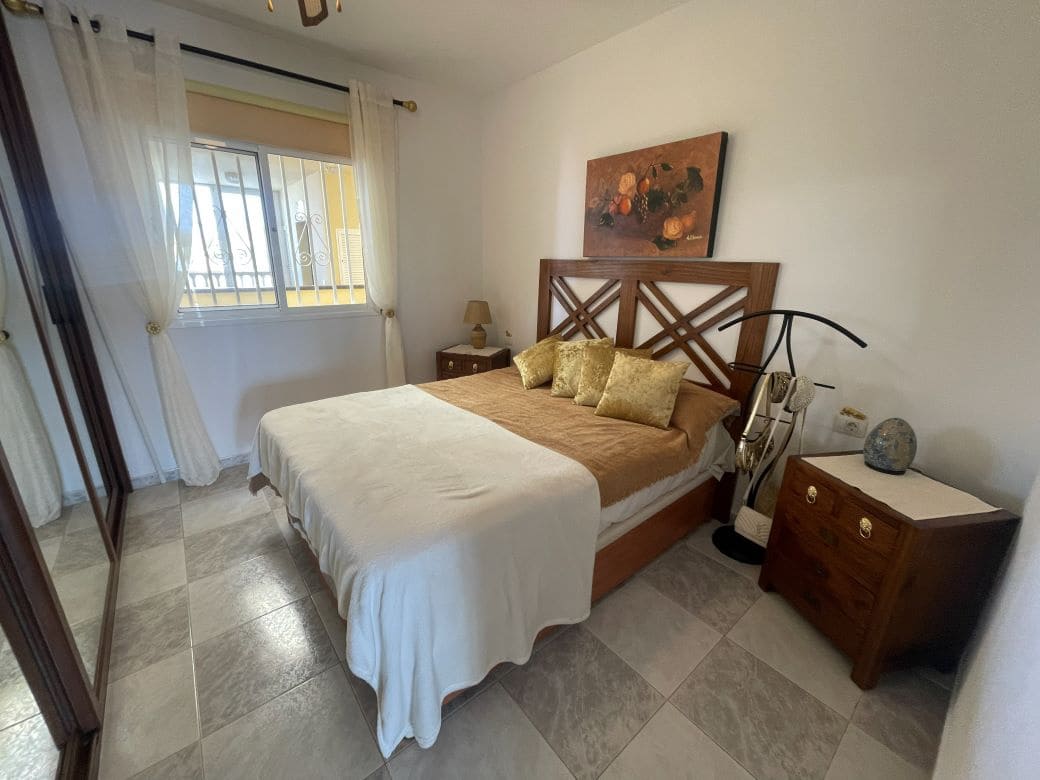 1 bedroom Apartment for sale in San Miguel de Abona with pool - € 250,000 (Ref: 9956297)