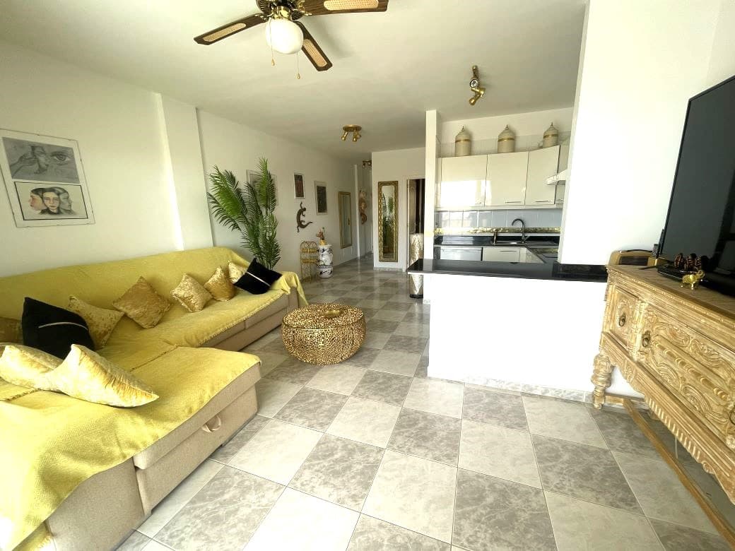 1 bedroom Apartment for sale in San Miguel de Abona with pool - € 250,000 (Ref: 9956297)