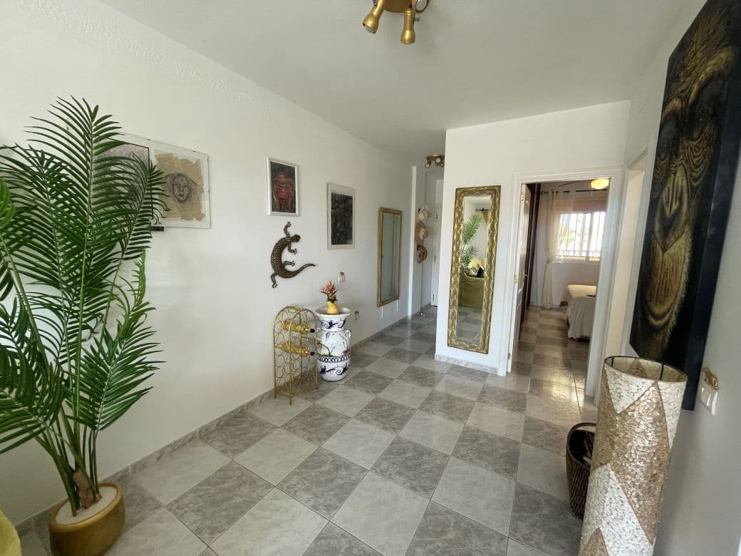 1 bedroom Apartment for sale in San Miguel de Abona with pool - € 250,000 (Ref: 9956297)