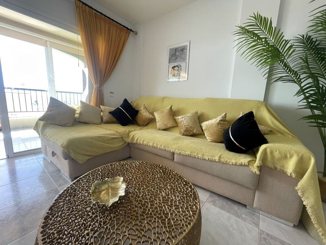 1 bedroom Apartment for sale in San Miguel de Abona with pool - € 250,000 (Ref: 9956297)
