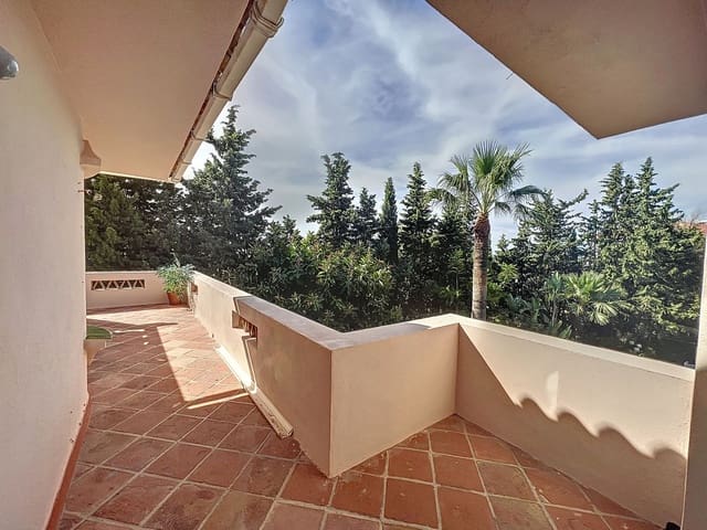 Chalet de 5 habitaciones en Mijas en venta con piscina garaje - 1.000.000 € (Ref: 7766884)