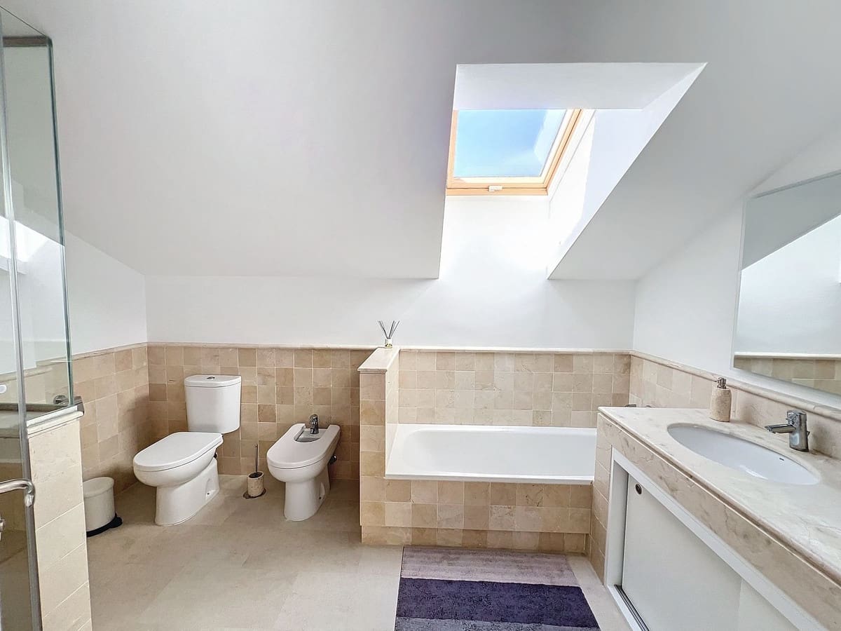 3 soveværelse Semi-Rækkehus til salg i Benalmadena med swimmingpool garage - € 1.200.000 (Ref: 8197950)