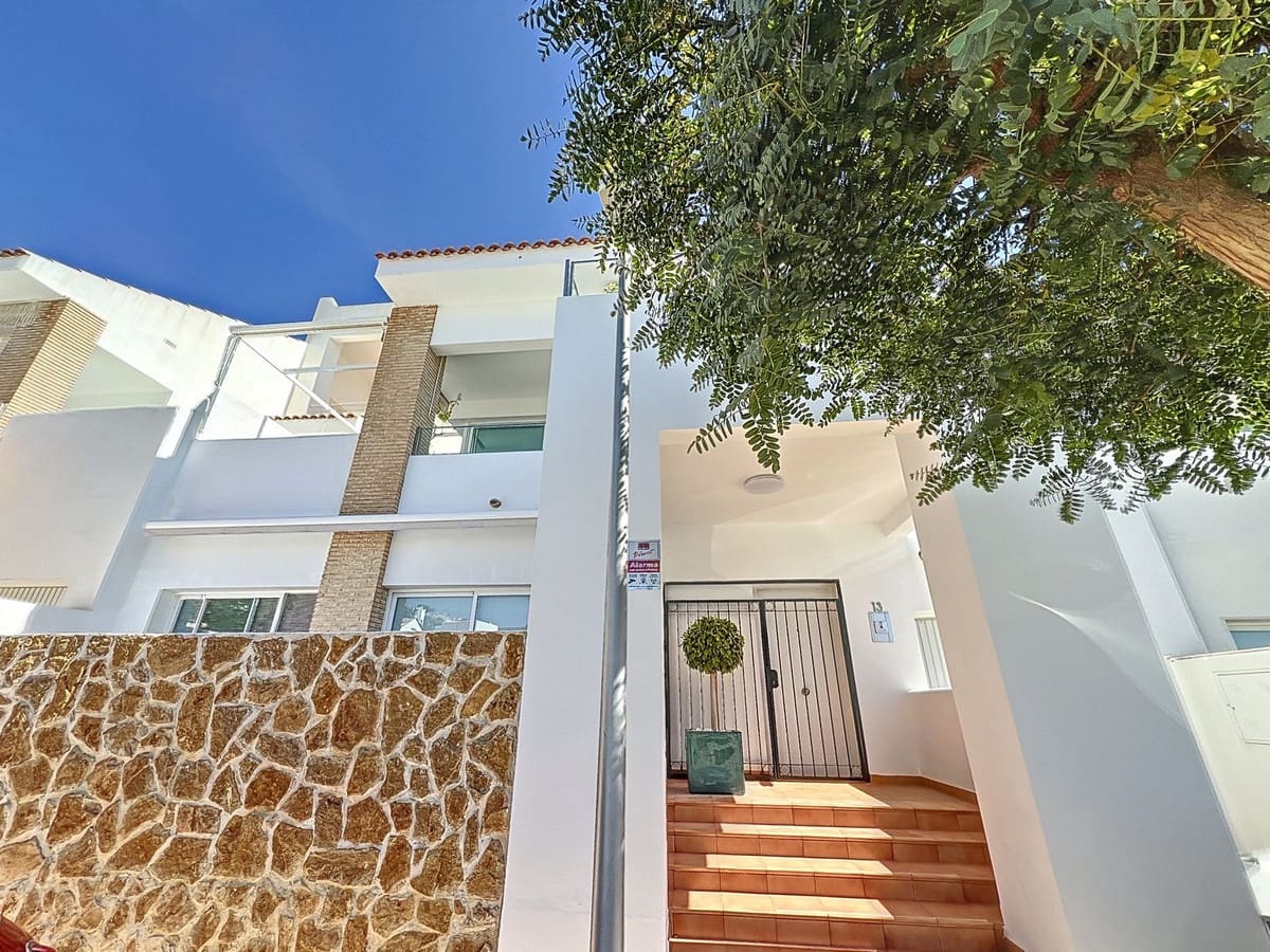 3 soveværelse Semi-Rækkehus til salg i Benalmadena med swimmingpool garage - € 1.200.000 (Ref: 8197950)