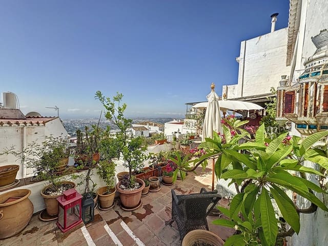 Casa de 3 habitaciones en Mijas en venta con piscina - 435.000 € (Ref: 8524455)