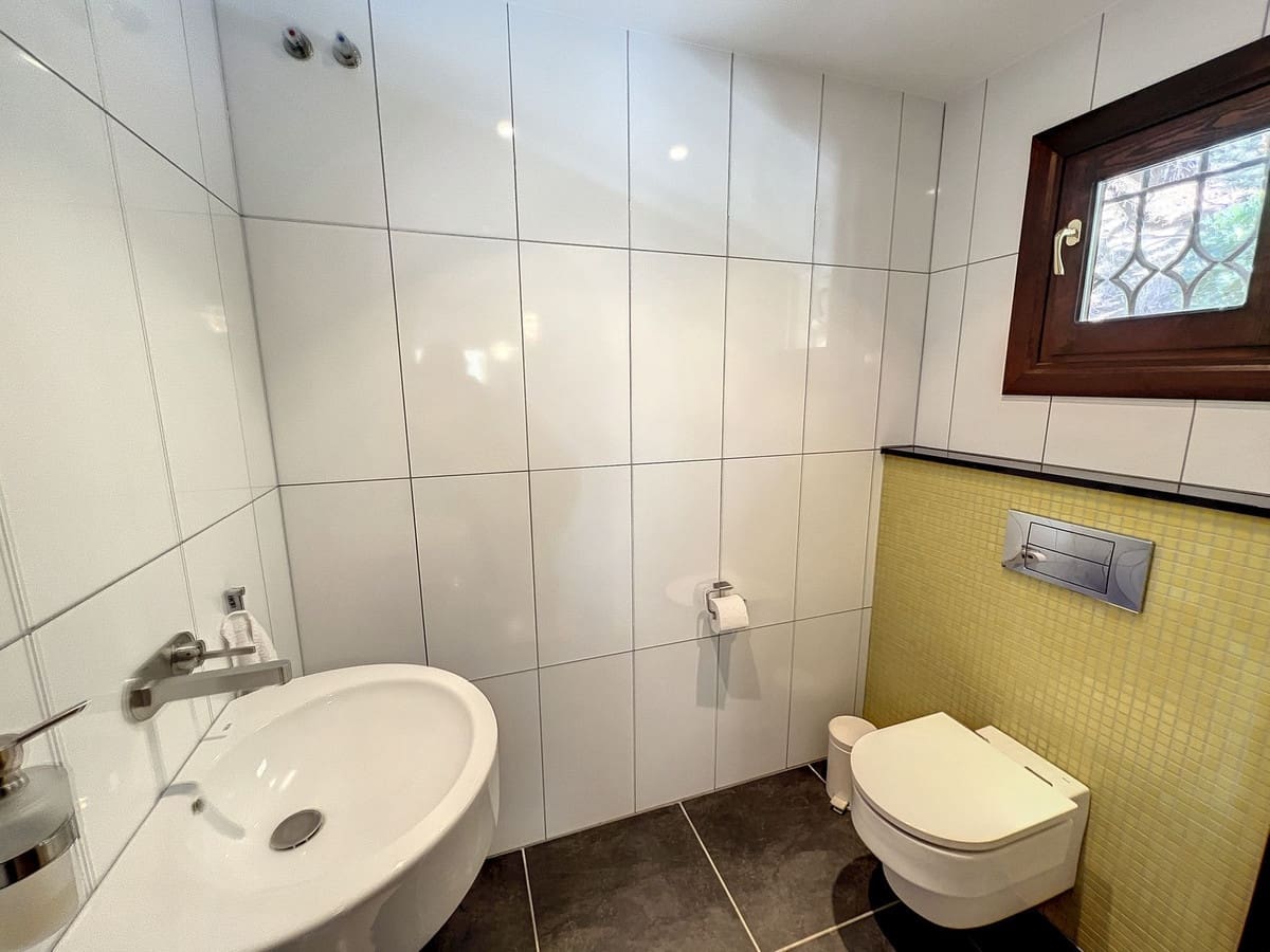 Chalet de 4 habitaciones en Mijas en venta con piscina garaje - 1.475.000 € (Ref: 8878666)