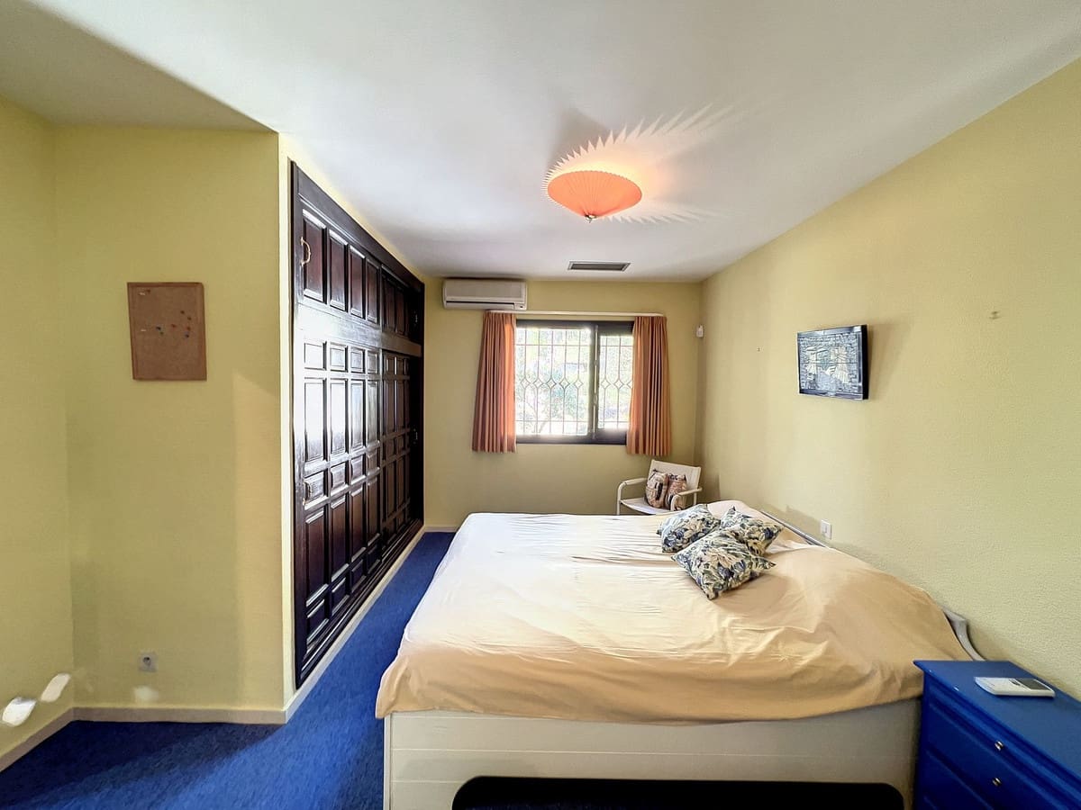 Chalet de 4 habitaciones en Mijas en venta con piscina garaje - 1.475.000 € (Ref: 8878666)