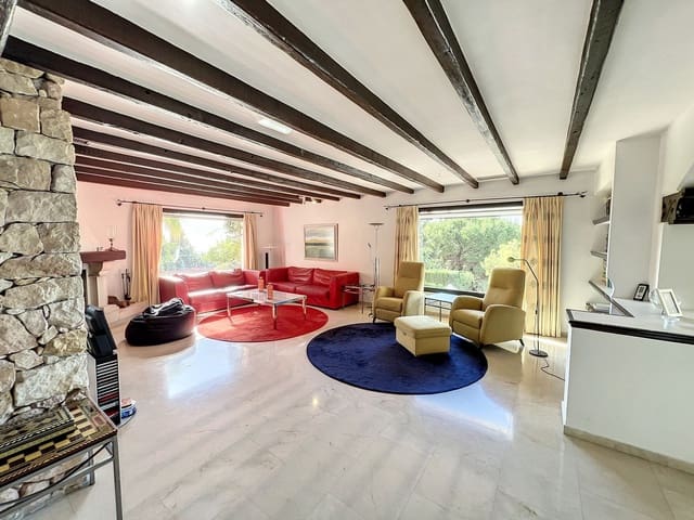 Chalet de 4 habitaciones en Mijas en venta con piscina garaje - 1.475.000 € (Ref: 8878666)