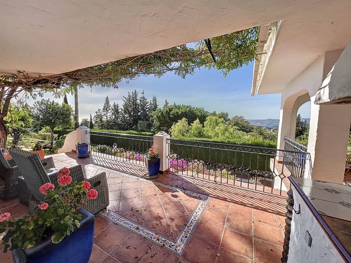 Chalet de 4 habitaciones en Mijas en venta con piscina garaje - 1.475.000 € (Ref: 8878666)