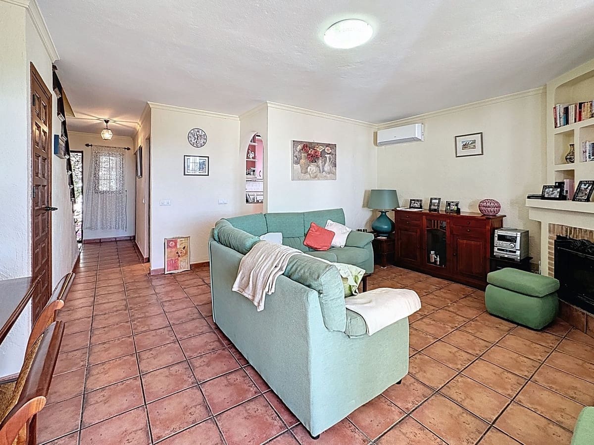 3 sovrum Semi-fristående Villa till salu i Mijas med pool garage - 475 000 € (Ref: 9298842)