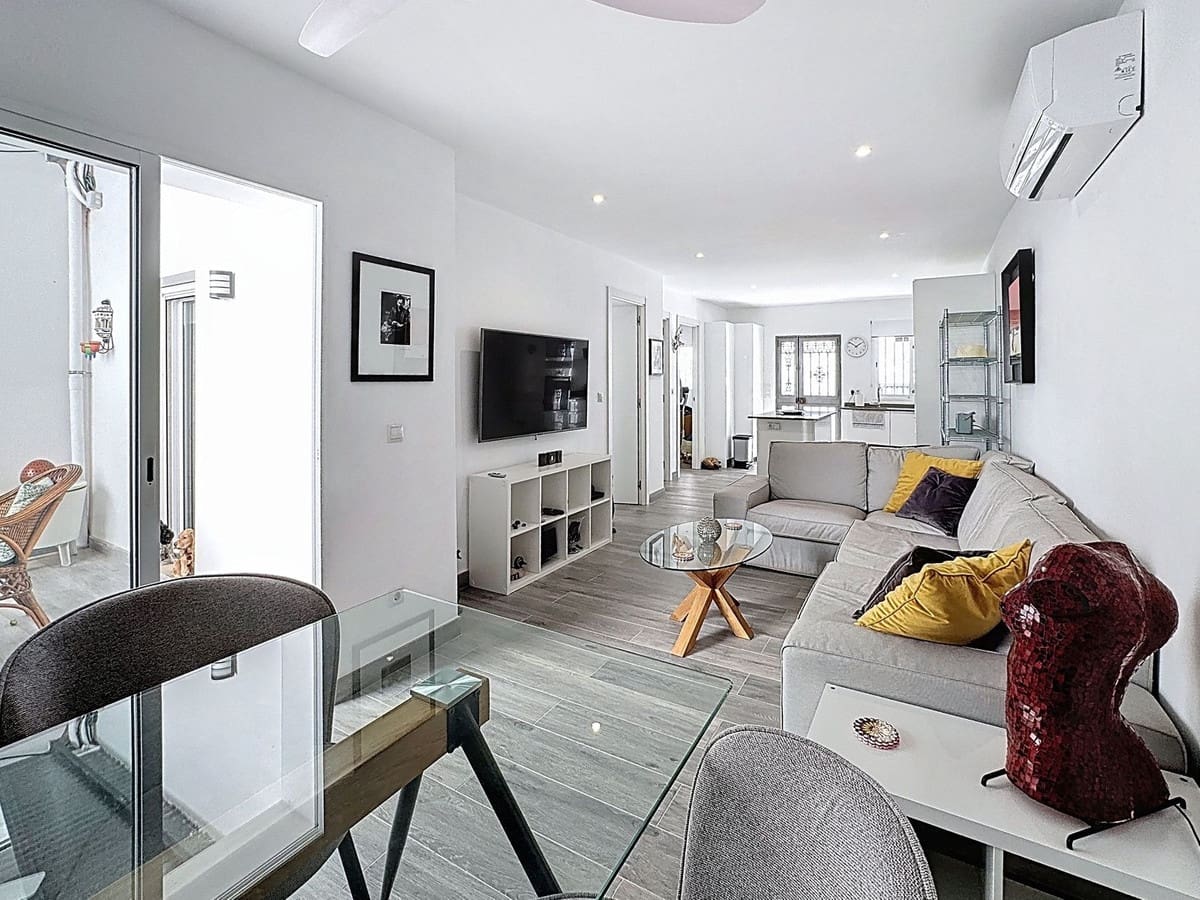 Casa de 2 habitaciones en Mijas en venta - 299.000 € (Ref: 9325587)