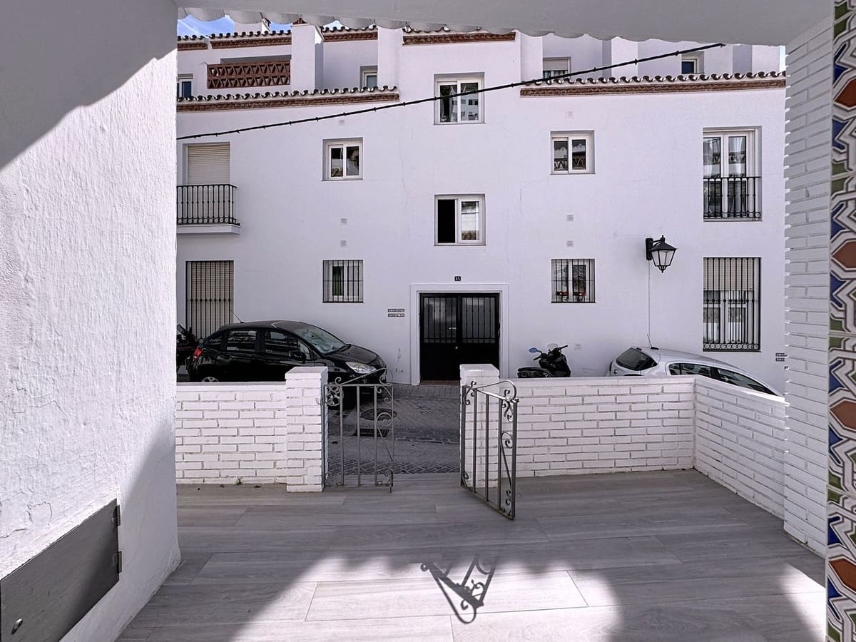 Casa de 2 habitaciones en Mijas en venta - 299.000 € (Ref: 9325587)