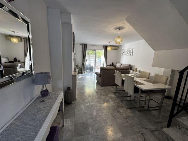 Casa de 3 habitaciones en Mijas en venta con piscina - 355.000 € (Ref: 9331423)