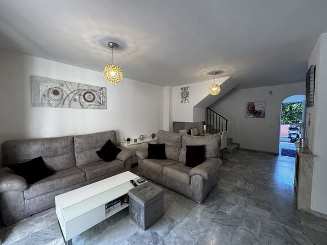 Casa de 3 habitaciones en Mijas en venta con piscina - 355.000 € (Ref: 9331423)