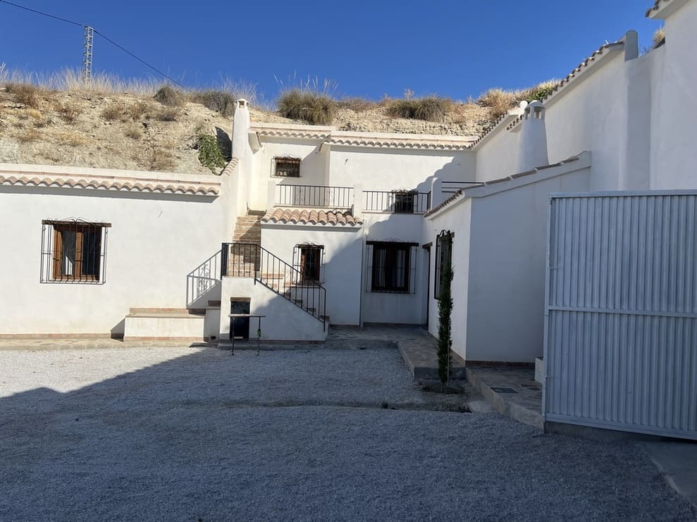 6 sovrum Grotthus till salu i Castillejar med garage - 255 000 € (Ref: 10014111)