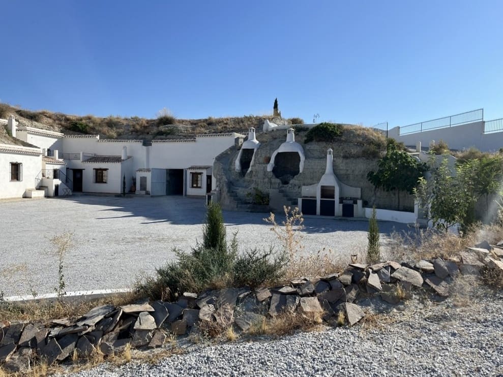 6 sovrum Grotthus till salu i Castillejar med garage - 255 000 € (Ref: 10014111)