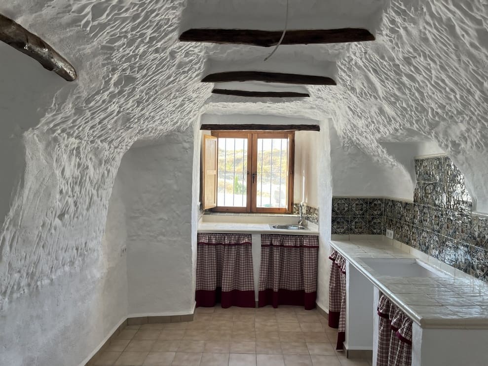 6 sovrum Grotthus till salu i Castillejar med garage - 255 000 € (Ref: 10014111)