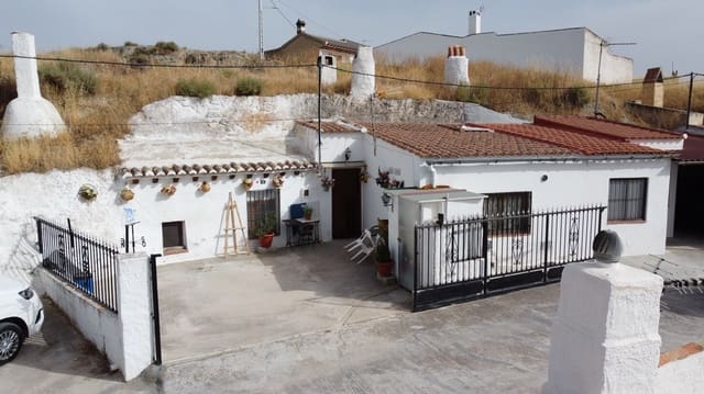 4 slaapkamer Grotwoning te koop in Benamaurel met garage - € 75.000 (Ref: 10014112)
