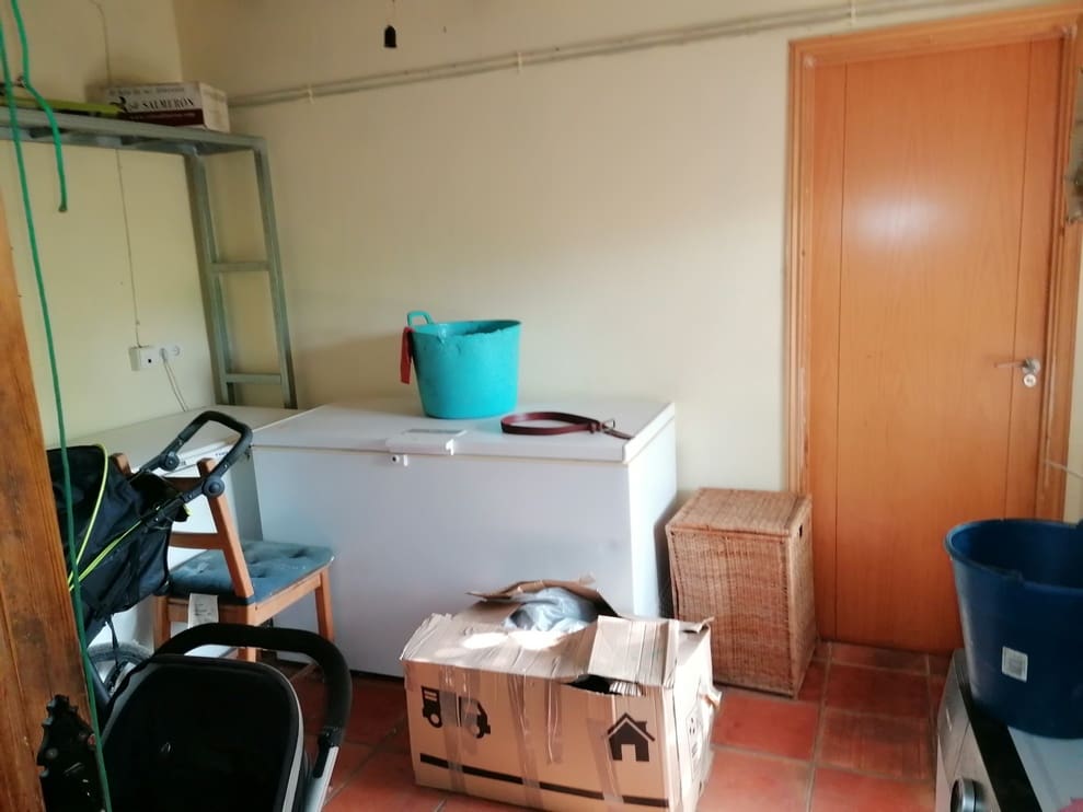 3 bedroom Finca/Country House for sale in Baza with garage - € 145,000 (Ref: 10035801)