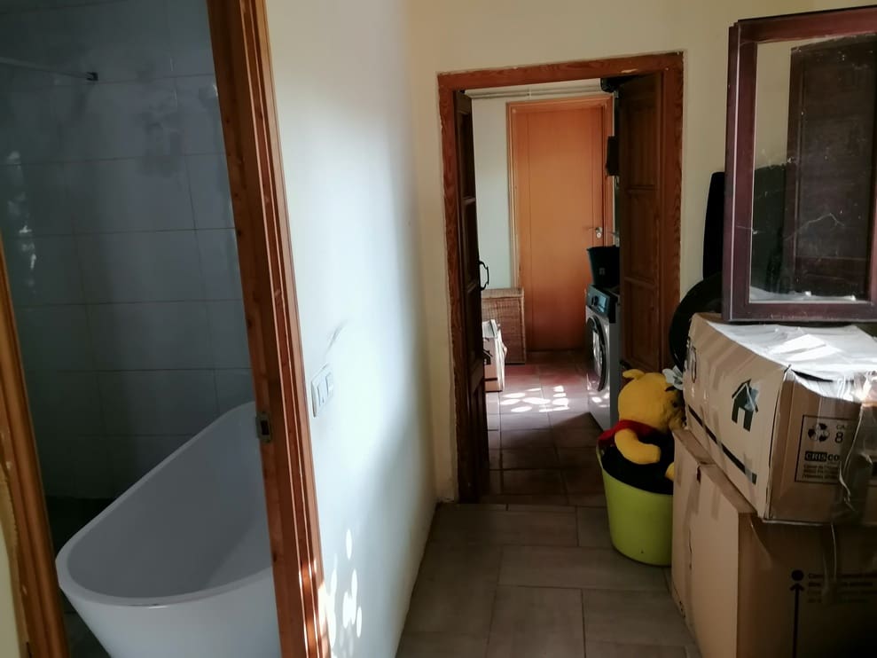3 bedroom Finca/Country House for sale in Baza with garage - € 145,000 (Ref: 10035801)
