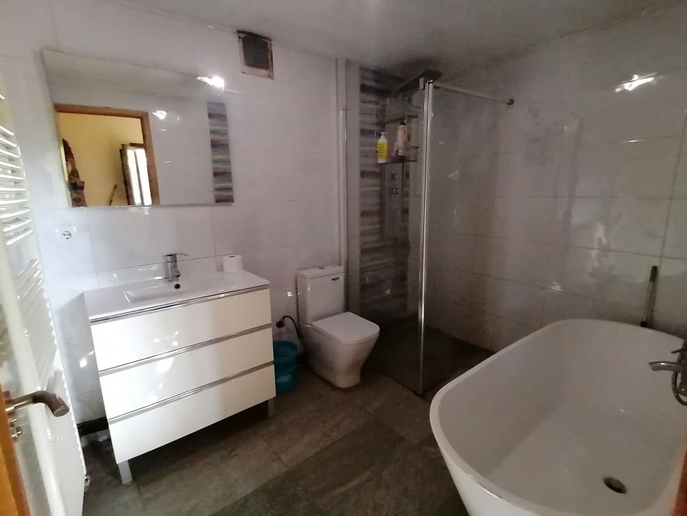 3 bedroom Finca/Country House for sale in Baza with garage - € 145,000 (Ref: 10035801)