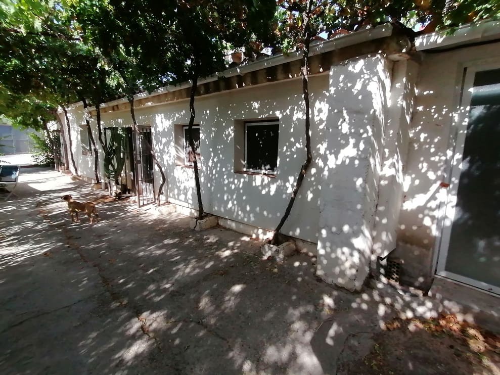 3 bedroom Finca/Country House for sale in Baza with garage - € 145,000 (Ref: 10035801)