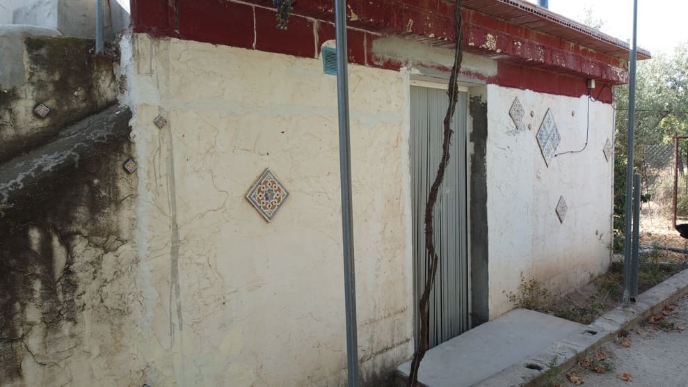 3 bedroom Finca/Country House for sale in Baza with garage - € 145,000 (Ref: 10035801)