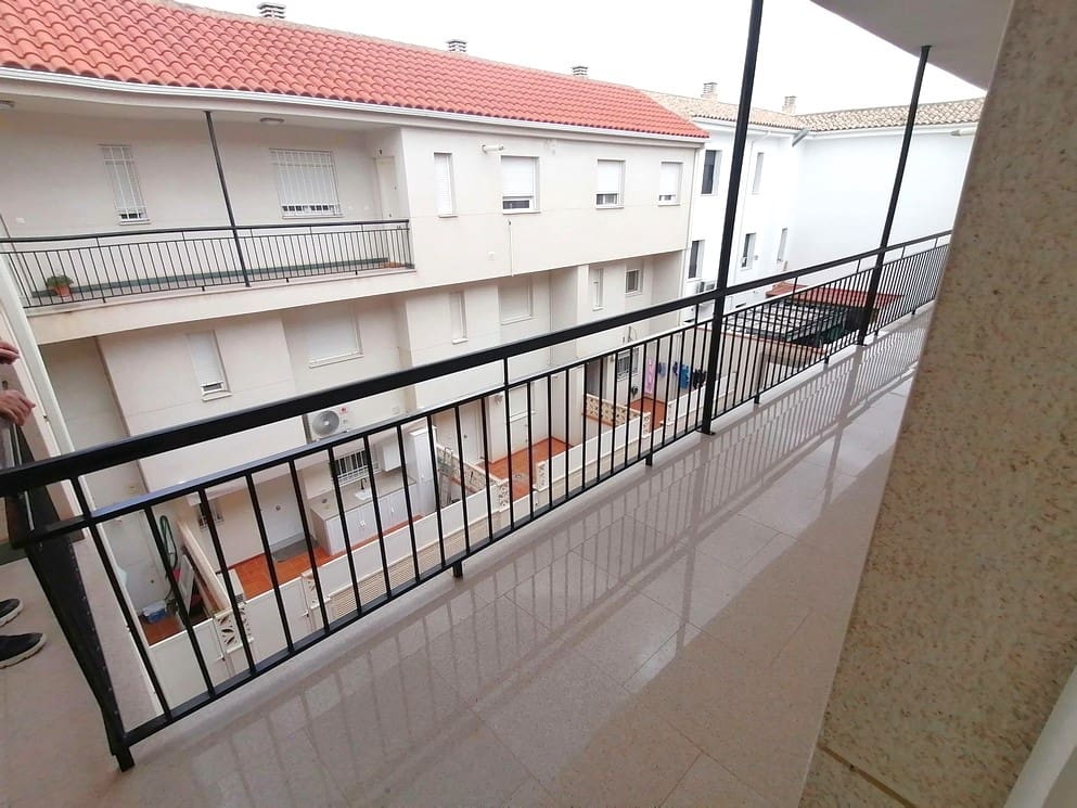 1 camera da letto Casa in vendita in Baza con garage - 99.500 € (Rif: 10065335)