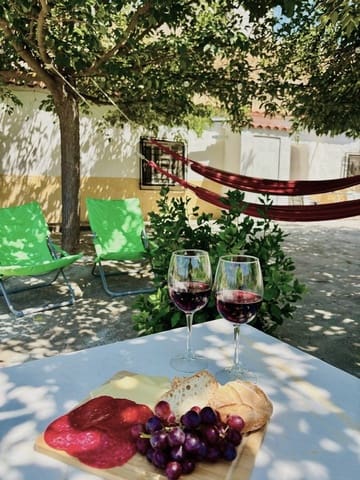 5 bedroom Cave House for sale in Benamaurel with garage - € 123,750 (Ref: 10088668)