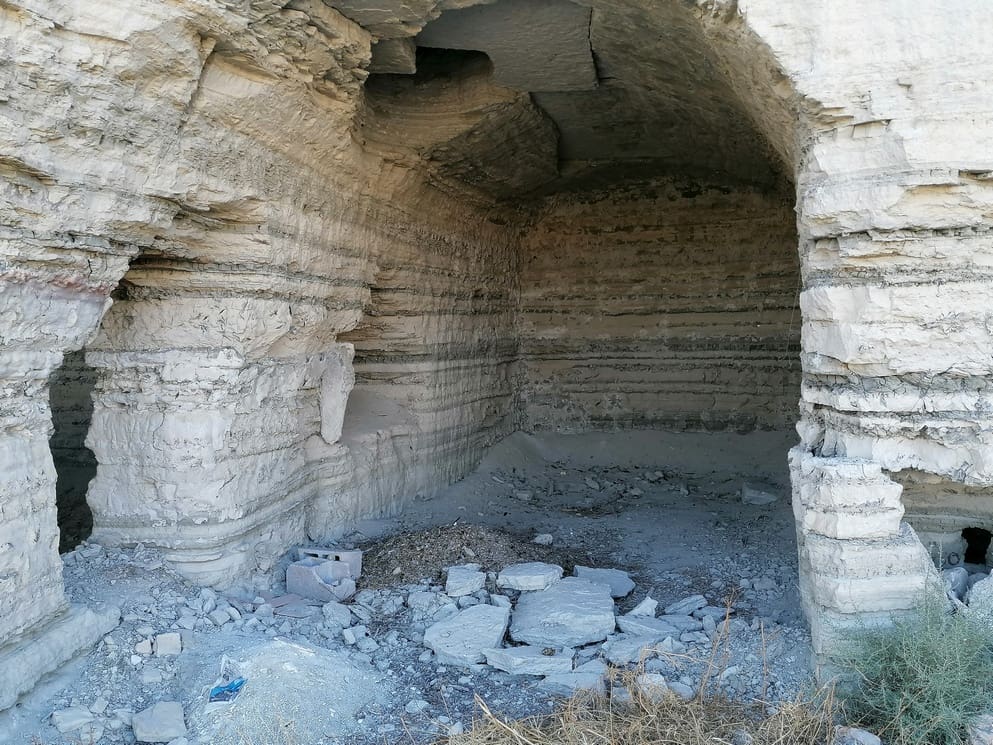 5 bedroom Cave House for sale in Benamaurel with garage - € 123,750 (Ref: 10088668)