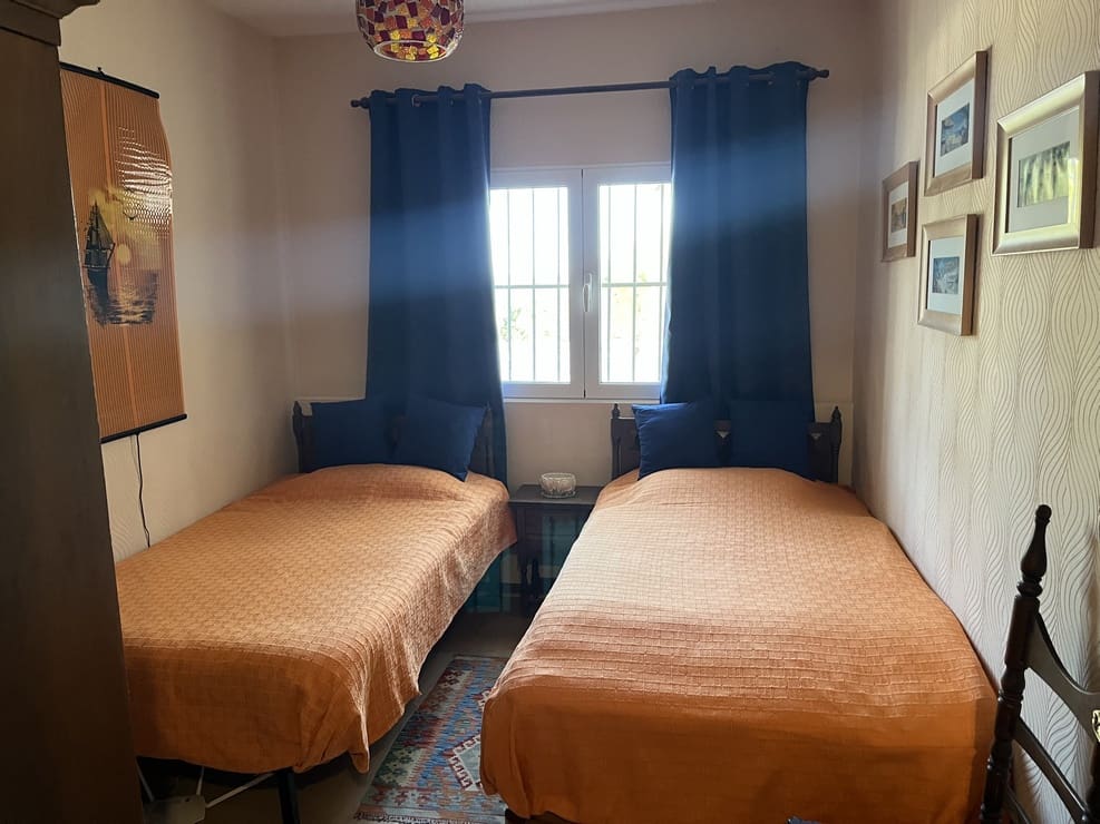 3 chambre Finca/Maison de Campagne à vendre à Baza avec piscine garage - 133 500 € (Ref: 10093973)